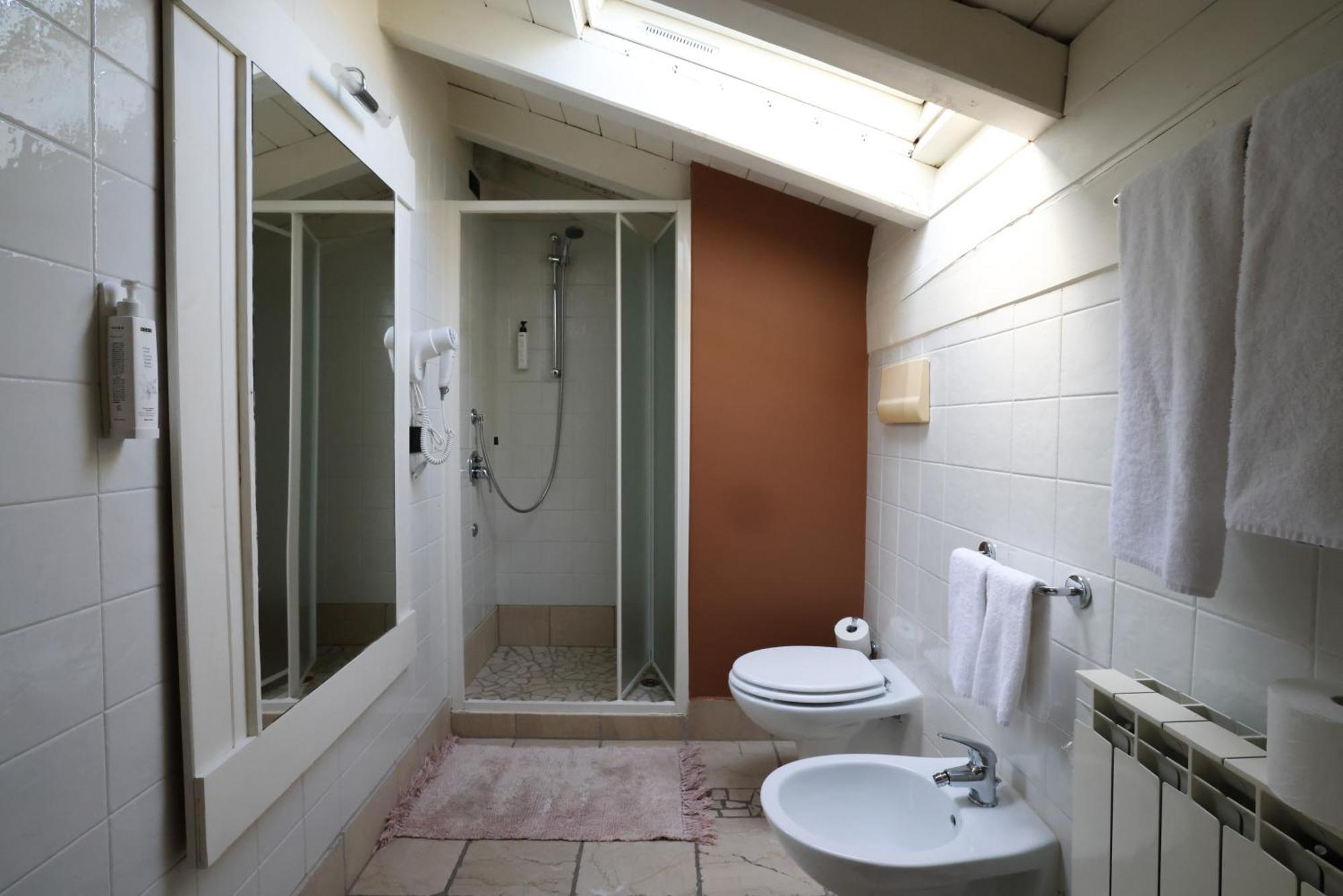 Hotel Florence Manerba del Garda Rum bild