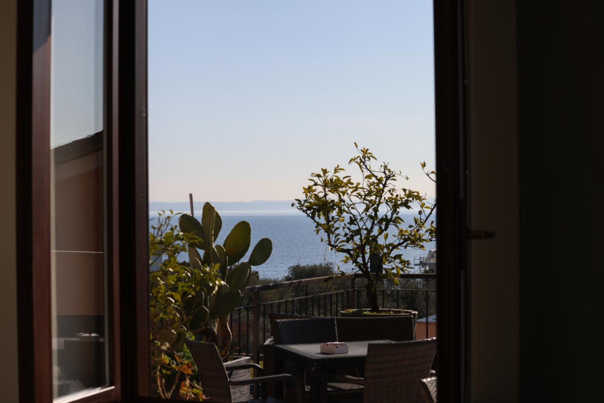 Hotel Florence Manerba del Garda Rum bild